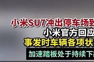 你这让人怎么防？文班丝滑转身+超高空接+连续三分 单节爆砍17分